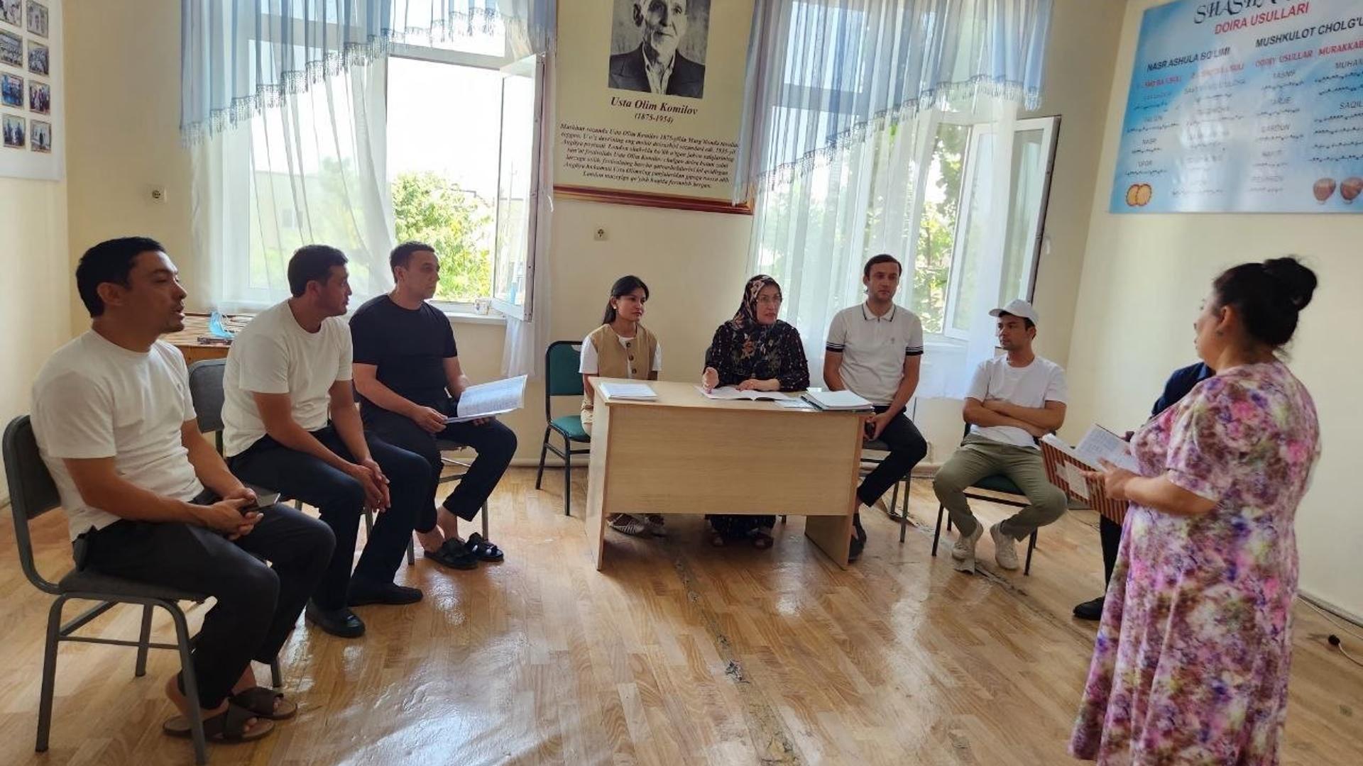 Joriy yilning 6-avgust kuni Rishton tumanidagi 21-Bolalar musiqa va san'at maktabi An'anaviy ijrochiligi bo'limi o'qituvchilari 2026-2027 o'quv yili uchun bo'lim yig'ilishi o'tkazildi.  Yig'ilishda o'quv-yili mobaynida buladigan turli masalalar bo'yicha m